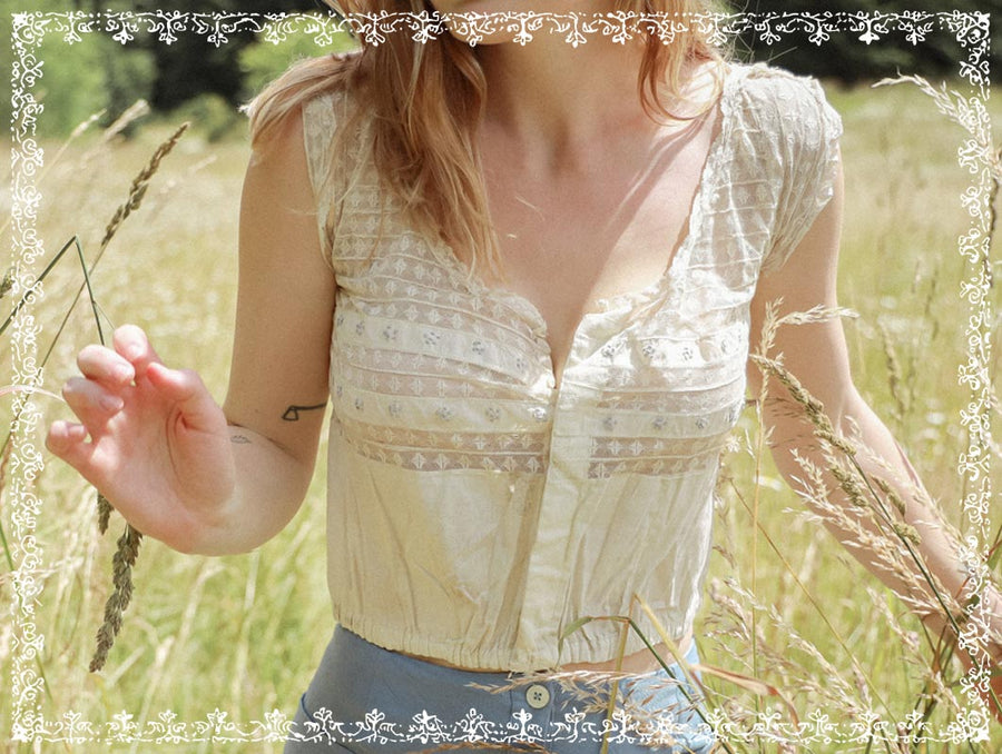 Shop Vintage Baskets, Bags, & Vintage Straw Hats